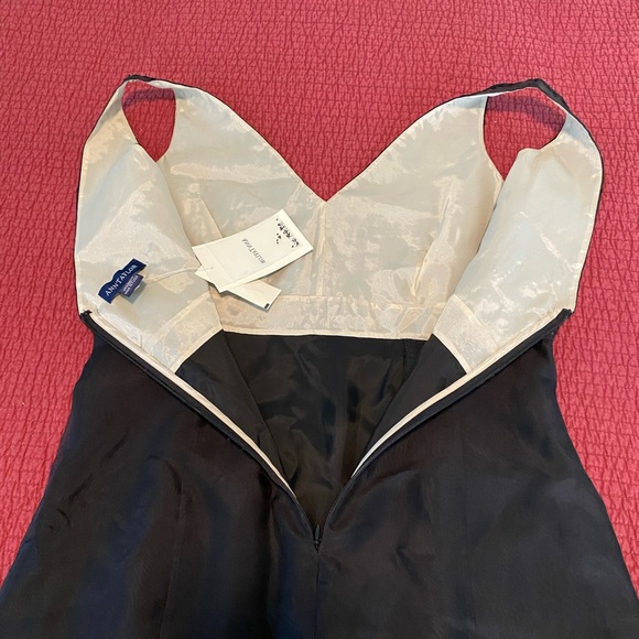 🆕 NWT Ann Taylor Silk Beaded Cocktail Black Dress. Size 8 - Picture 8 of 8